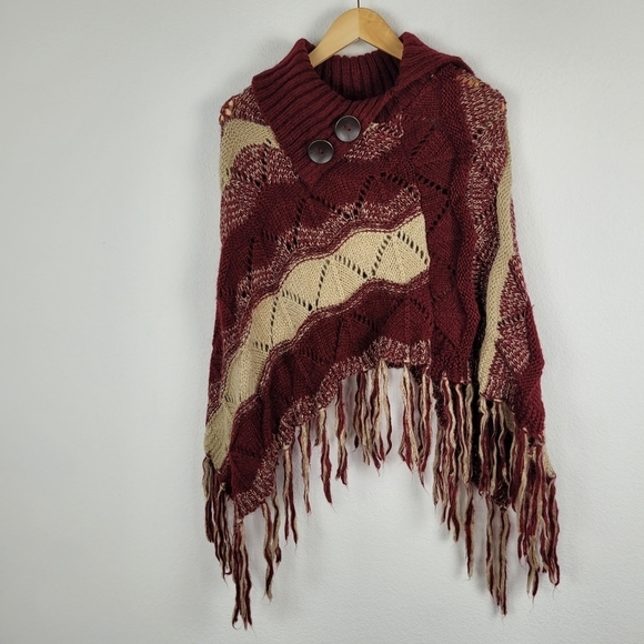 Vintage chunky knit fringe pancho - Picture 3 of 5